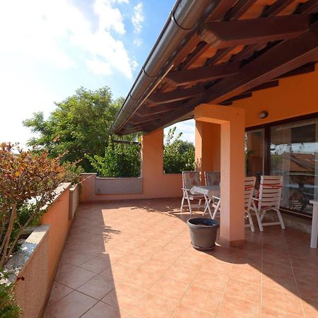 PUY Apartment Viktor מראה חיצוני תמונה